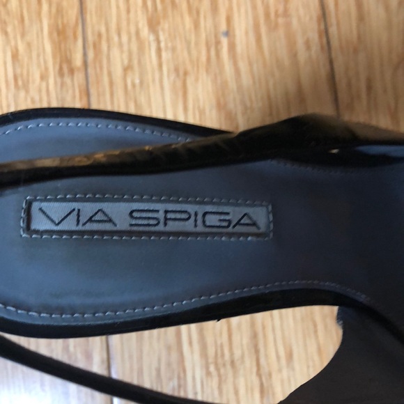 Via Spiga Black Patent Leather Sling Back Heels - Picture 8 of 8